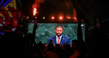 58 yıl sonra BM Genel Kurulu’nda konuşan ilk Suriye lideri Şara için halk meydanlara akın etti