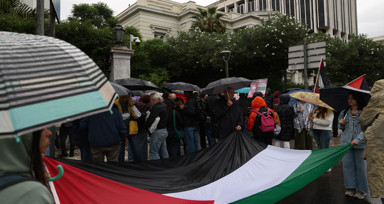 Atina’da İsrail’e protesto yağmuru: “Filistin’e özgürlük!”