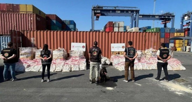 Türkiye ile İspanya'dan ortak operasyon: Fosil ununa emdirilmiş 1,7 ton kokain ele geçirildi