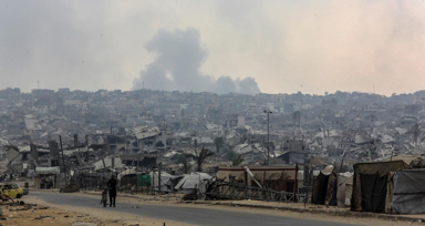 İsrail ordusunun Gazze Şeridi’nin güneyinde bir eve saldırısı sonucu 3 Filistinli hayatını kaybetti