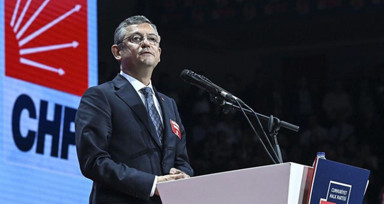 CHP’de gerilim tırmanıyor: Özgür Özel’den “Uzlaşı yok” ve 40 günlük kurultay çağrısı