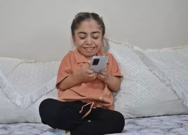 Medine Sayan'a çifte bayram sevinci: İçinde 500 bin TL'lik altın dolu bavulu kaybolmuştu! Sevindiren gelişme - Resim: 5