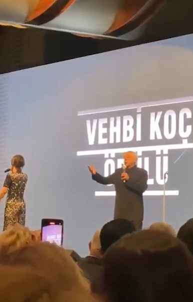 Ünlülerden siyasi paylaşımlar! Seçime 1 hafta kala taraflarını açıkladılar... Hazal Kaya, Hatice, Mustafa Sandal, Şahan Gökhakar, Jahrein, Harun Tekin... - Resim: 26