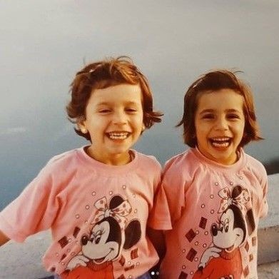 Metin Akpınar'ın diğer kızı Sevgi ilk defa konuştu! Torunlarıyla fotoğrafı çıktı: Oğlum ona 'dede' dedi - Resim: 8