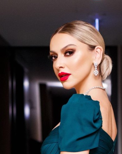 Depremlerden sonra sel felaketinde can kayıplarına şarkıcı Hadise'den tepki geldi: Yeter artık diye bağırmak istiyorum! - Resim: 5