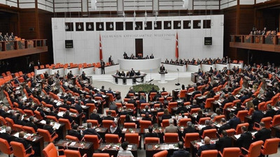6 yaşında evlendirildiği iddia edilen kız için TBMM tek yürek oldu: Yüreğimizi yaralayan bir hadise