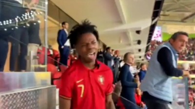 Maçı Ali Koç ile Birlikte İzleyen Ünlü Twitch Yayıncısı iShowSpeed, Ronaldo'nun Elenmesiyle Salya Sümük Ağladı