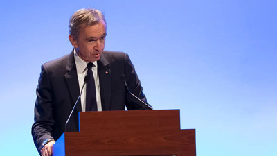 Bernard Arnault kimdir? Dünyanın en zengin insanı Bernard Arnault serveti ne kadar?