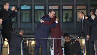Ekrem İmamoğlu'ndan siyasi yasak kararı sonrası ilk açıklama! Cumhurbaşkanlığı adaylığına göz kırptı: Benim hala gençliğim var