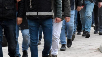 İzmir merkezli 13 ilde FETÖ operasyonu