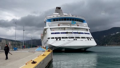 Amasra, 5 ayda kruvaziyerle 5 bin 183 Rus turist ağırladı