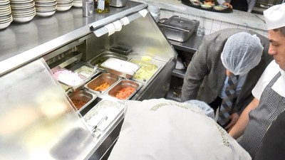 İstanbul'da, yılbaşı öncesi alkol satışı yapılan işletmelere yönelik denetimler yapıldı