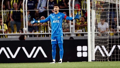 Altay Bayındır'dan rakiplere mesaj! "Şampiyonluk bize yakışır"