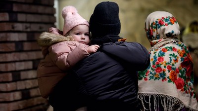 Rusya ile Ukrayna arasındaki savaş devam ediyor! "Rusya'nın Kiev'e saldırısında 1 kişi öldü, 20 kişi yaralandı"
