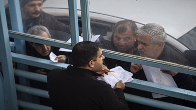 Milyonlarca EYT'li günlerdir bunu hesaplıyor! EYT'lilerin maaş ve kıdem tazminatları ne kadar olacak? Kalem kalem hesaplandı