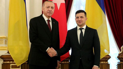 Cumhurbaşkanı Recep Tayyip Erdoğan Ukrayna Devlet Başkanu Volodimir Zelenski ile görüştü