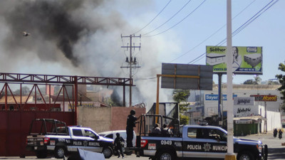 Meksika'da El Chapo'nun oğlunun yakalanmasıyla çıkan çatışmalarda 29 kişi öldü