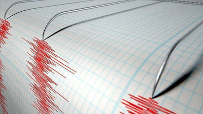 Son dakika deprem haberleri... Ege Denizi Midilli Adası olan 4.8 büyüklüğünde bir deprem meydana geldi