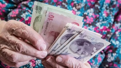 Memur ve emekliye ek zam kapıda! AK Parti harekete geçti! Yüzde 15'lik zammın tarihi bile belli!