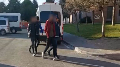 Camiden kablo çaldılar