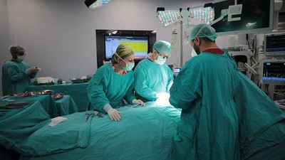 Antalya'da doktorlar organ nakli için zamanla yarıştı! 13 yaşında ölen Zeynep birçok hastaya umut oldu