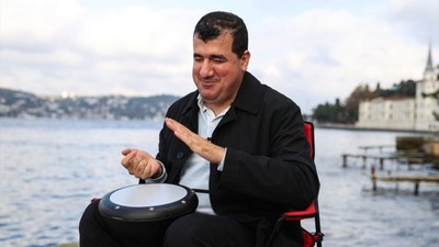 Bilal Göregen Alişan'ın sunduğu "Alişan ile Hayata Gülümse" adlı programa katıldı! Göregen stüdyoda duygusal anlar yaşattı
