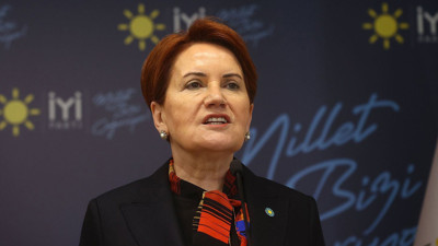 Meral Akşener kalp çarpıntısı ritim bozukluğu sebebiyle hastaneye kaldırıldı