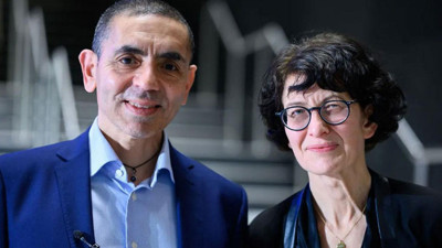 Özlem Türeci ve Uğur Şahin başarıdan başarıya koşuyor! Dünyaca ünlü derginin kapağındalar! Kanser aşısı geliyor!