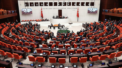 Sözleşmeli personellerin kadroya alınması TBMM'den geçti