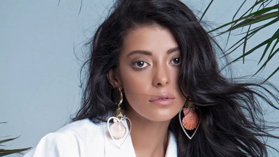 Selin Şekerci 'Tedavi görüyorum' diyerek duyurdu...