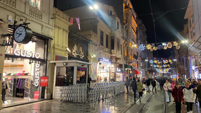 Son dakika... Güvenlik gerekçesiyle kapanan konsolosluklara İsviçre de eklendi! Gün içerisinde Fransız Lisesi'nin Beyoğlu yerleşkesi de kapatıldı