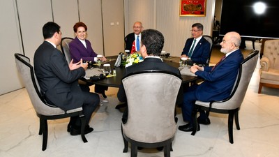 Cumhuriyet gazetesinden "altılı masa" yazısı: Masayı dağıtan tarihe geçer