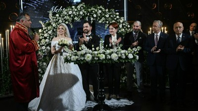 İYİ Parti Genel Başkanı Meral Akşener nikah şahidi oldu VİDEO İZLE