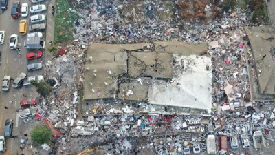 Kahramanmaraş'ta bir annenin yıkılışı! Kızı, 3 gün önce hediye ettiği evin altında kaldı “Kızıma ev değil mezar almışım”