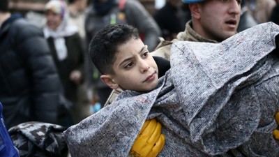 Son dakika! Milli Eğitim Bakanı Mahmut Özer Kahramanmaraş merkezli depremden etkilenen öğrencilerin istedikleri illerdeki okullara nakledileceğini açıkladı