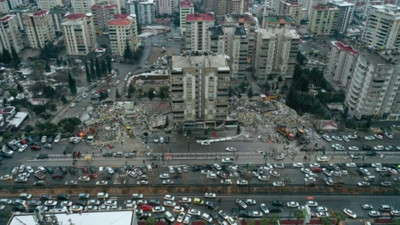 Türkiye'de meydana gelen depremlerin ardından Rusya depremlerde yaralananlara tıbbi yardım sağlamak için Türkiye'ye doktor göndereceğini açıkladı!