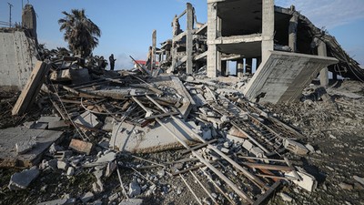İsrail savaş uçakları, Gazze'yi vurdu! Ordu Sözcüsü Adraee'den açıklama