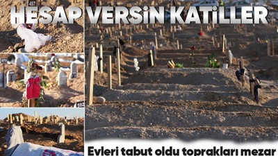 Malatya'da meydana gelen depremin ardından hayatını kaybedenler Malatya Şehir Mezarlığı'nda toprağa verildi! Mezar taşına asılanlar yürekleri dağladı