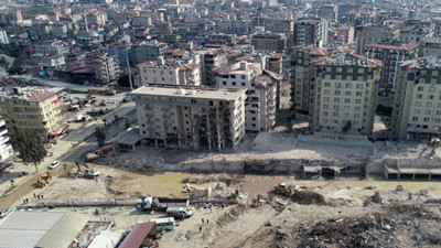 Hatay'da yüzlerce kişiye mezar olan 250 daireli Rönesans Rezidans'ın enkazı kaldırıldı