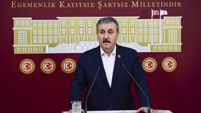 Kahramanmaraş merkezli depremler sonrasında yürütülen çalışmalarla ilgili BBP Genel Başkanı Mustafa Destici açıklamalarda bulundu!