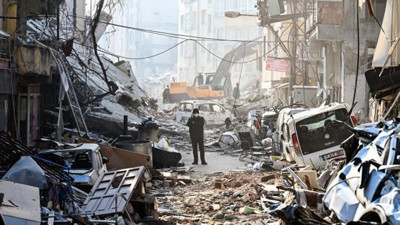 Deprem bölgesinde artçı sarsıntıların en az 2 yıl daha sürmesi bekleniyor