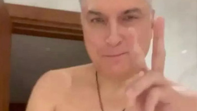 Rusya bu görüntülerle çalkalandı! Kara Kuvvetleri Başkomutan yardımcısı Aleksander Matovnikov'un çıplak dans ettiği anlar ifşa oldu