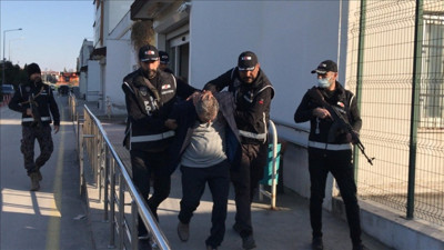 Adana'da yıkılan binalarla ilgili tutuklanan müteahhit Hasan Alpargün'den skandal savunma: Kaçmasını aile dostu ziyareti olarak anlattı