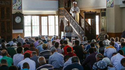 Cuma namazı saat kaçta başlıyor, kaçta bitiyor?