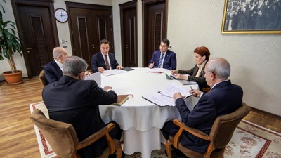 Son dakika haberleri... Meral Akşener altılı masaya döndü! Bu defa fotoğraf gelmedi