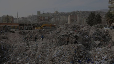 Düzce Üniversitesi öğretim üyesi depremzede öğrencisi ile yaşadığı bir diyalog sonrası görevinden uzaklaştırdı