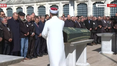 Cumhurbaşkanı Erdoğan'ın eski patronu Kemal Coşkun hayatını kaybetti! Cumhurbaşkanı Erdoğan son yolculuğuna uğurlamak üzere merhumun cenaze törenine katıldı
