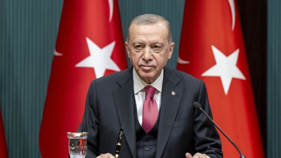 Seçim tarihini 14 Mayıs olarak açıklayan Cumhurbaşkanı Recep Tayyip Erdoğan deprem nedeniyle kampanyaların müziksiz olacağını duyurdu!