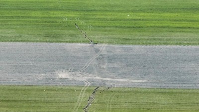 Kahramanmaraş ve Hatay'da inceleme yapan MTA ekipleri fay hattındaki kırığı böyle görüntüledi!