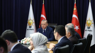 Son dakika... Cumhurbaşkanı Erdoğan AK Parti'de Genişletilmiş İl Başkanları Toplantısı'nda konuştu: Bir kez daha zafere ulaşacağımızdan şüphe duymuyoruz